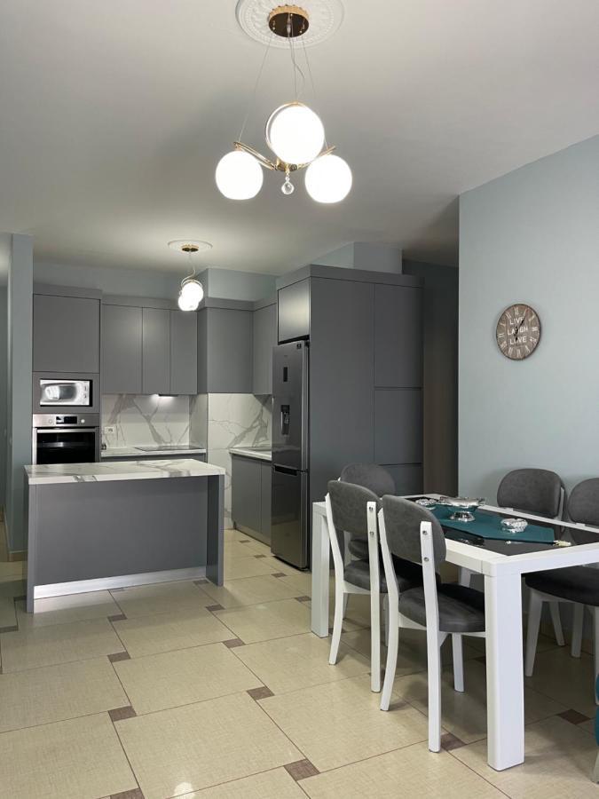 Amaris Apartments Дуррес Екстер'єр фото